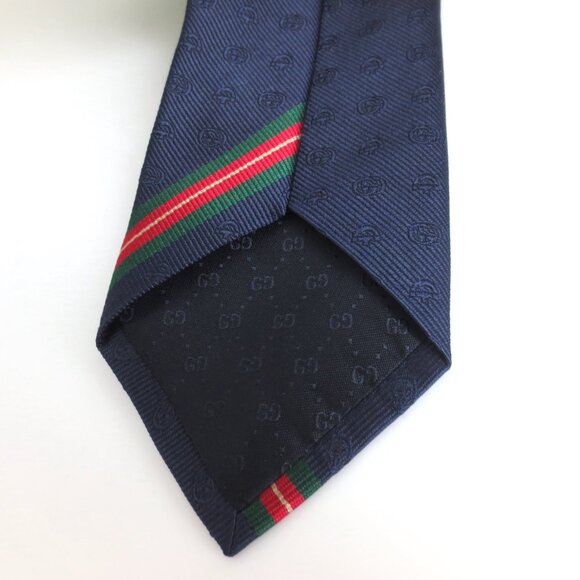 NWT GUCCI MEN'S SILK LOGO EMBROIDERY PSAG NAVY BLUE - Picture 3 of 10